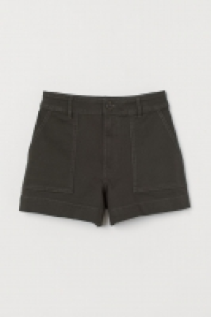  Cotton twill shorts 2.00 €