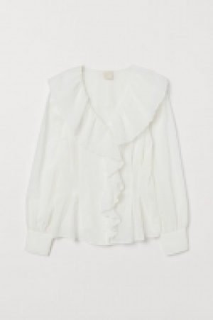  Flounced blouse 17.00 €