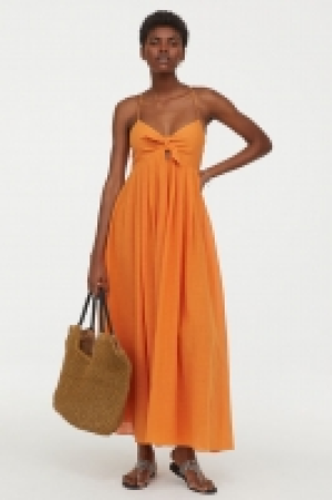 Tie-detail dress 18.00 €