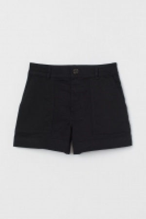  Cotton twill shorts 3.00 €