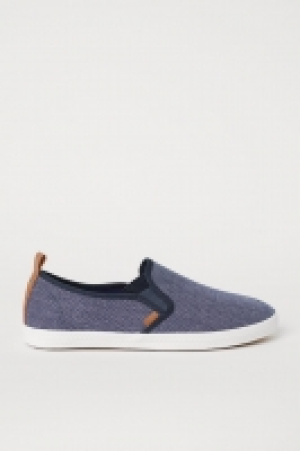  Slip-on trainers 13.00 €