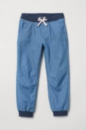  Lined joggers 7.00 €