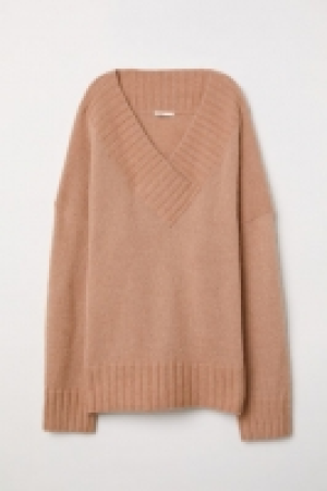  Knitted mohair-blend jumper 24.99 €