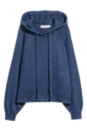  Knitted hooded jumper 17.99 €