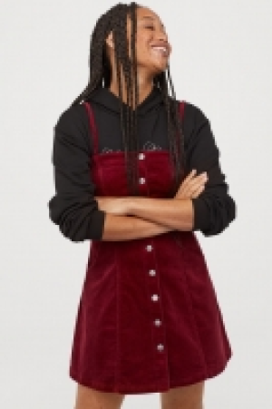  Fitted dress 15.00 €