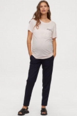  MAMA Cigarette trousers 17.99 €