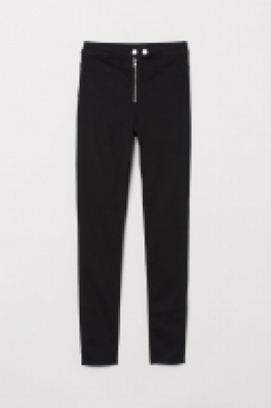  Twill trousers 10.00 €