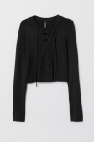  Short jumper with lacing 9.00 €