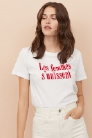  T-shirt with a motif 12.99 €