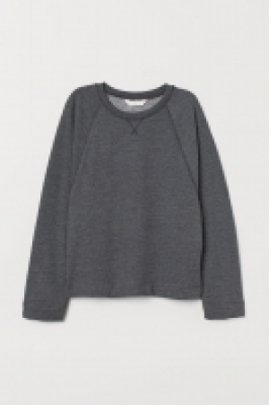 HM   Sweatshirt with dolman sleeves