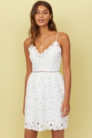  Lace V-neck dress 24.99 €