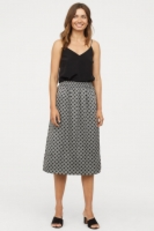  Satin skirt 14.99 €