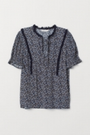 HM   Blouse with fringing