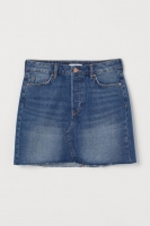  Short denim skirt 14.99 €
