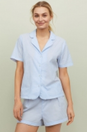  Pyjama shirt and shorts 8.99 €