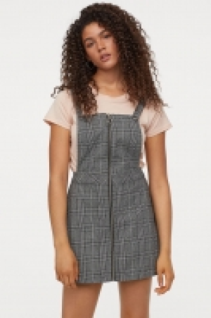  Dungaree dress 18.00 €