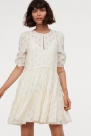  Puff-sleeved dress 44.99 €