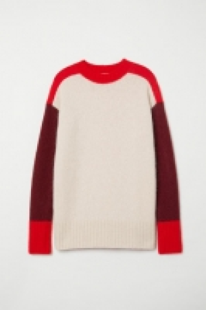 HM   Oversized mohair-blend jumper