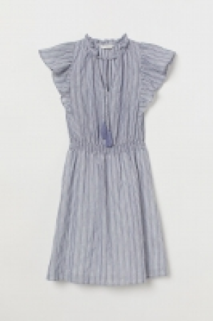 Dress with flounces 14.99 €