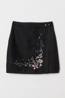 HM   Wrapover skirt with embroidery