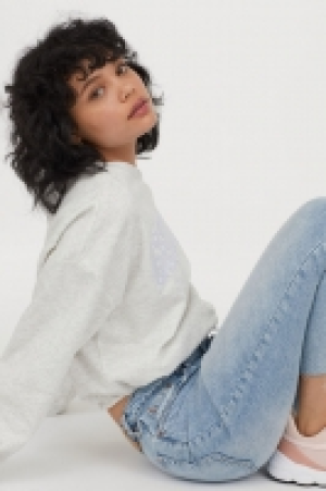  Drawstring sweatshirt 10.00 €