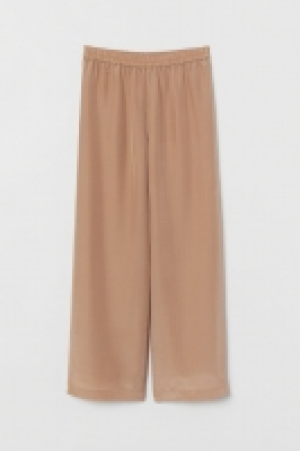  Wide silk-blend trousers 35.00 €