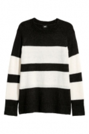  Knitted wool-blend jumper 12.00 €