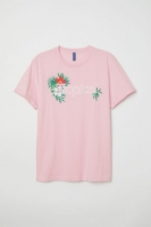  T-shirt with a chest pocket 4.00 €
