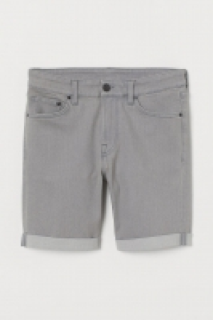 Skinny Denim shorts 8.00 €