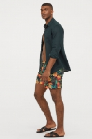  Short swim shorts 18.00 €