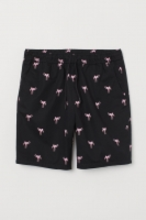  Elasticated cotton shorts 9.00 €