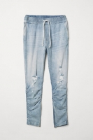  Slim Low Joggers 17.00 €