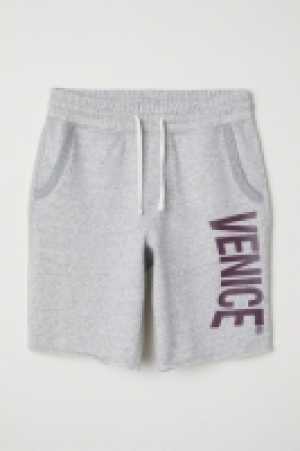  Sweatshirt shorts 12.00 €
