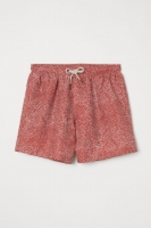  Printed swim shorts 8.00 €