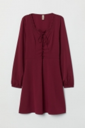  Crêpe dress 15.00 €