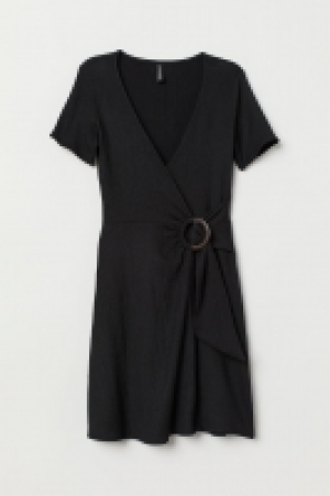  Wrap dress 13.00 €
