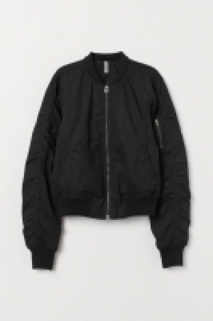  Padded bomber jacket 16.00 €