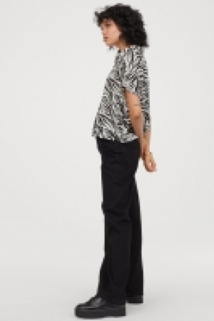  Short-sleeved blouse 9.00 €
