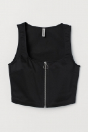  Zipped top 8.00 €