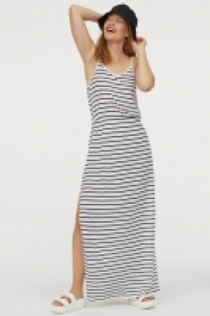  Maxi dress 9.00 €
