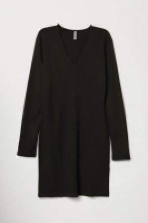  V-neck jersey dress 15.00 €