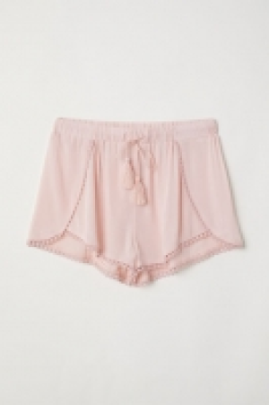  Pull-on shorts 8.00 €