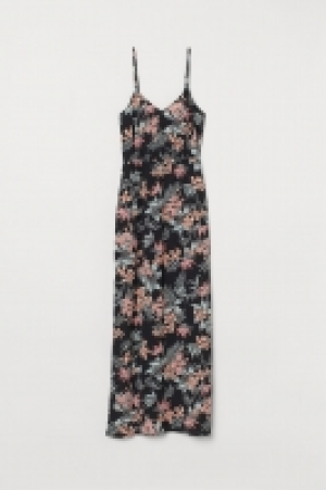  Crêpe maxi dress 10.00 €