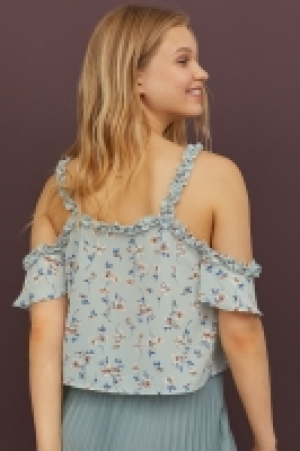  Short cold shoulder top 9.00 €