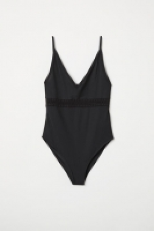  Body with lace details 8.00 €