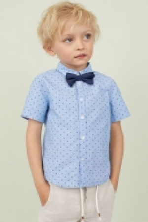  Shirt with a tie/bow tie 5.00 €