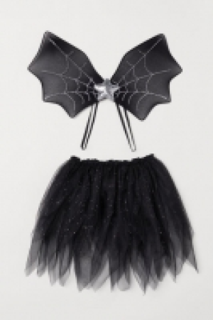  Fancy dress set 9.00 €