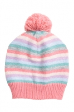  Knitted pompom hat 3.00 €