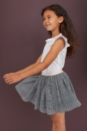  Patterned skirt 6.00 €