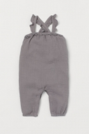  Frilled romper suit 15.00 €